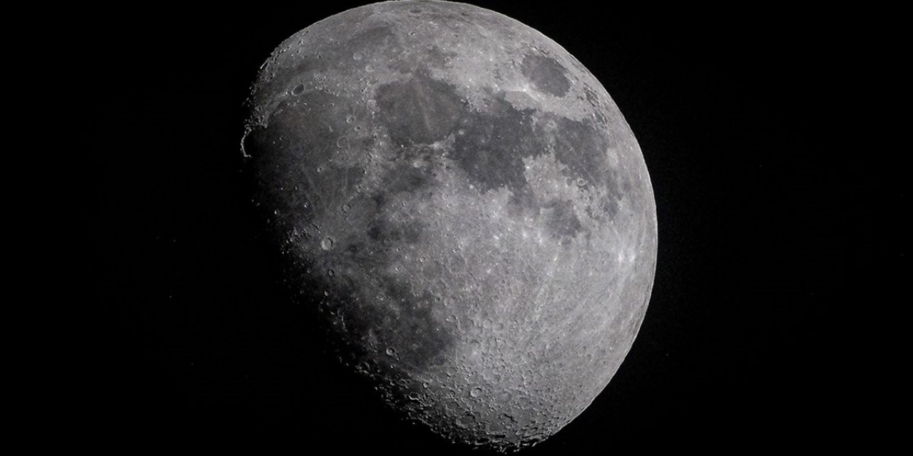 ABD'li Şirketin Uzay Aracı "Blue Ghost" Başarıyla Ay'a İniş Yaptı