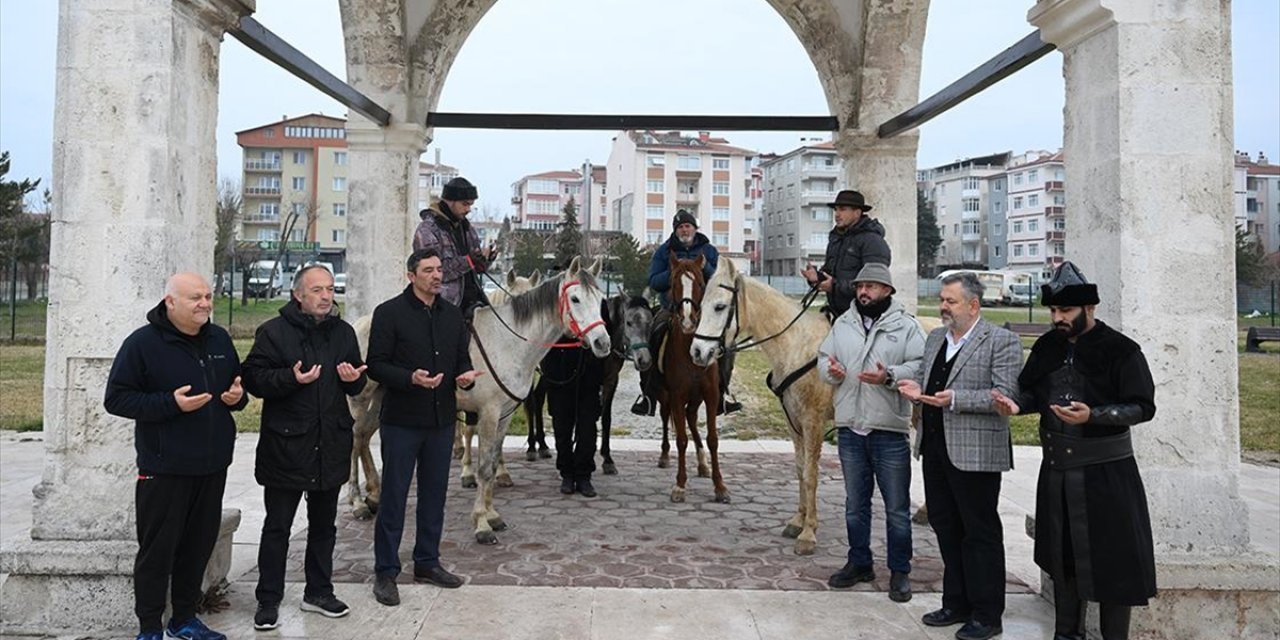 İspanya'dan At Sırtında Kutsal Topraklara Giden 3 Hacı Adayı Edirne'den Dualarla Uğurlandı