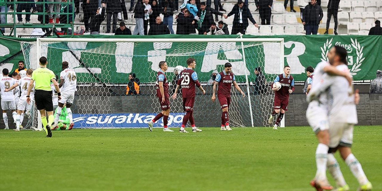 Trabzonspor'un Deplasman Galibiyeti Hasreti Sürüyor