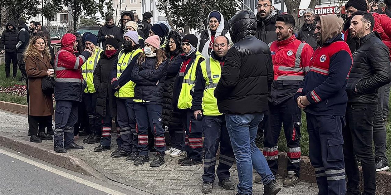 Maltepe Belediyesi İşçilerinden Maaş Protestosu