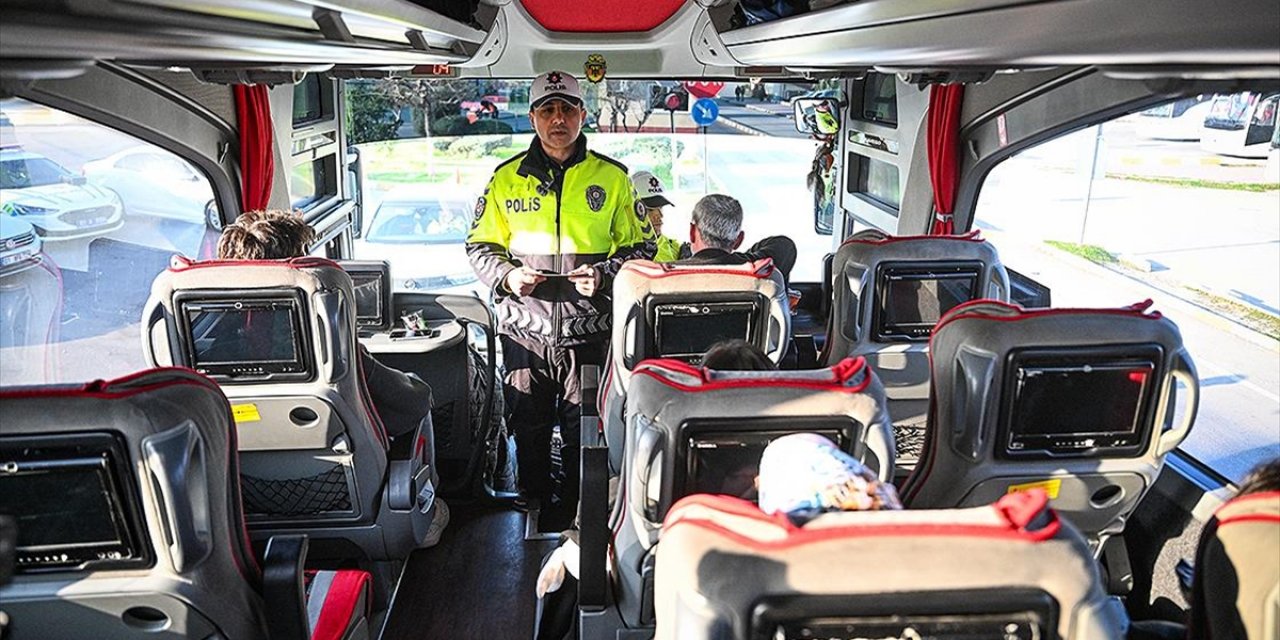 Biletsiz Yolcu Taşıyana 85 Bin Liraya Kadar İdari Para Cezası Verilecek