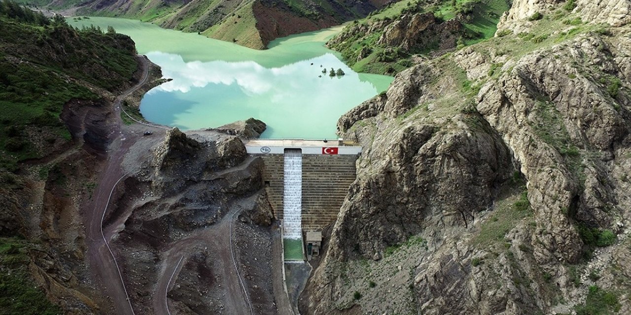 Hidroelektriğe 16 Milyar Dolar Yatırım 30 Milyar Dolarlık Tasarruf Sağlayacak