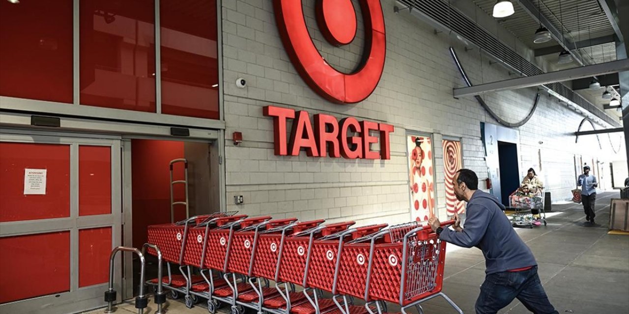 ABD'li Perakende Zincirleri Target ve Best Buy, Tarifelerin Fiyat Artışına Yol Açabileceğini Belirtti