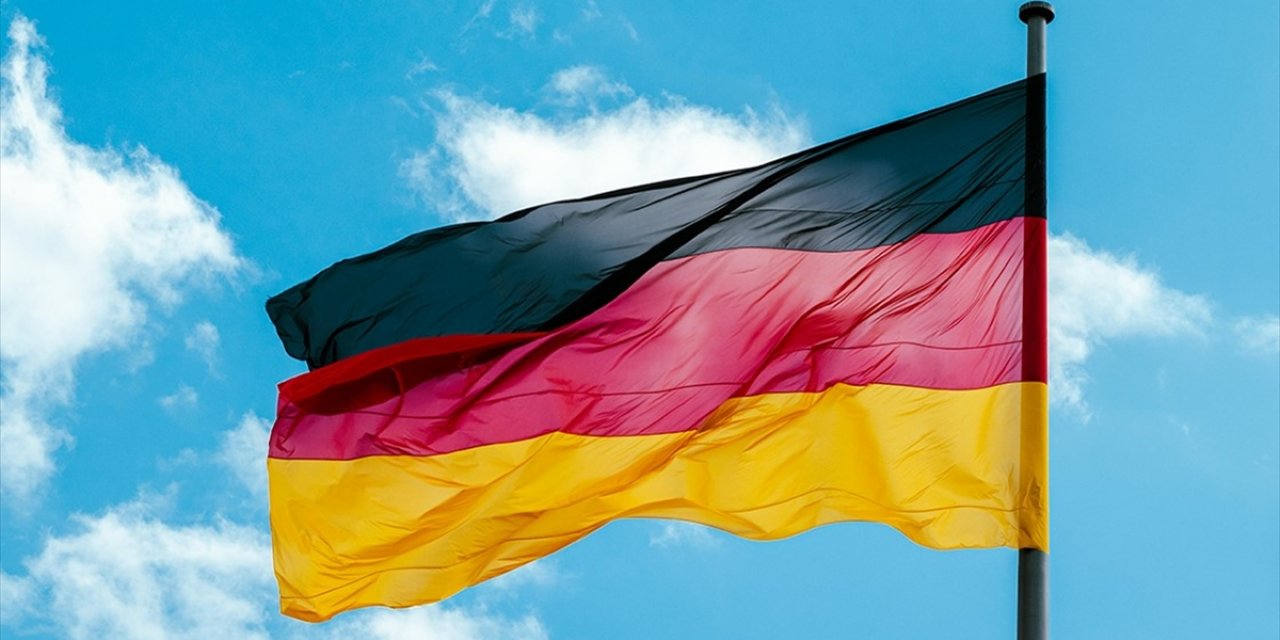 Almanya'da CDU/CSU İle Spd Borç Reformu Ve 500 Milyar Avroluk Altyapı Fonu Üzerinde Anlaştı