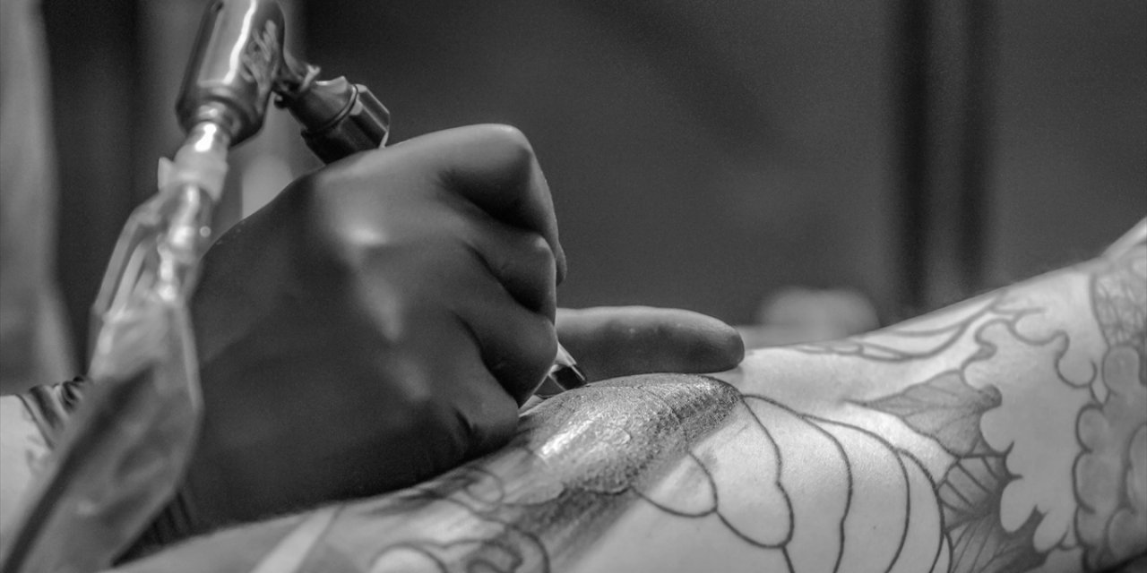 Araştırmacılar, Dövme Mürekkebinin Lenf ve Cilt Kanseri Riskini Artırdığını Belirledi