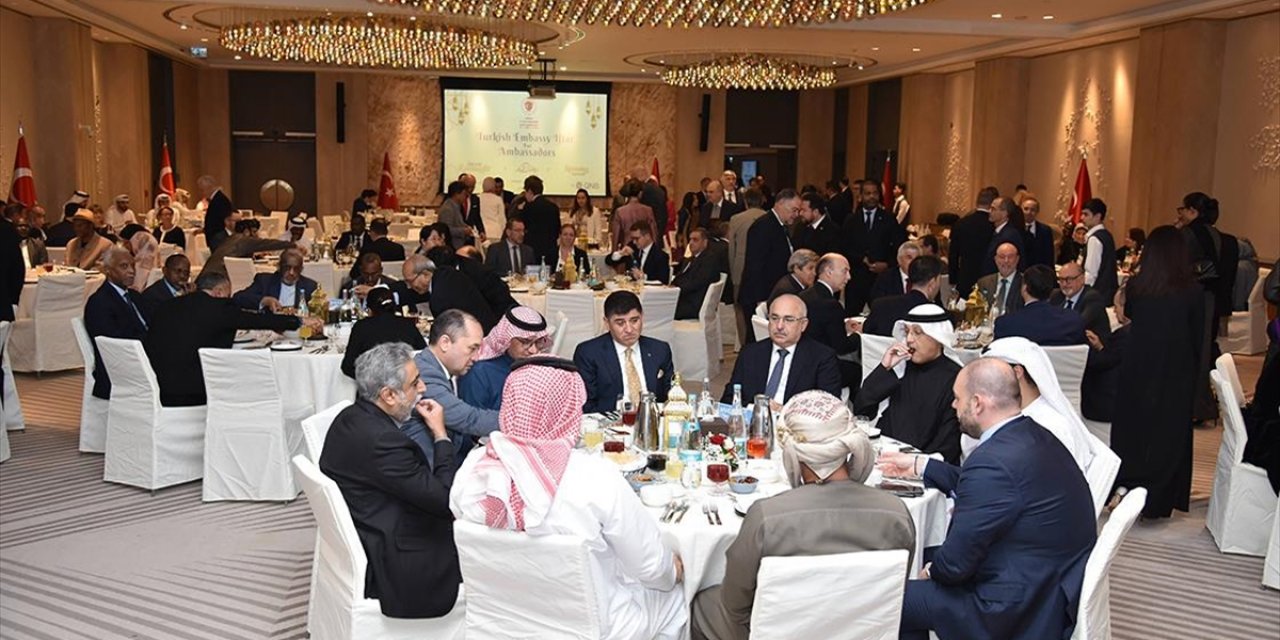 Katar'daki Büyükelçiler, Türkiye'nin Doha Büyükelçiliğince Düzenlenen İftarda Buluştu