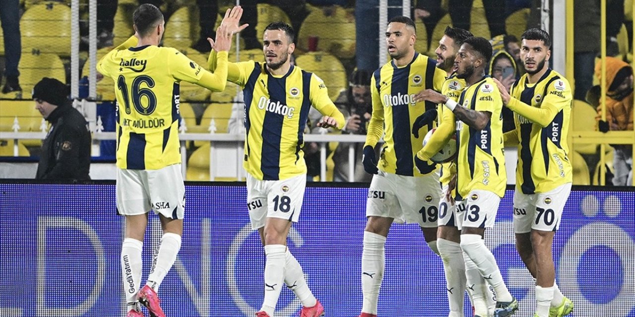 Fenerbahçe, UEFA Avrupa Ligi'nde Avantaj Peşinde