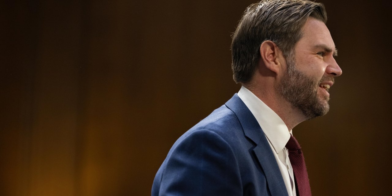 İngiliz Siyasetçi ve Askerlerden ABD Başkan Yardımcısı Vance'a "Savaşmamış Ülkeler" Tepkisi