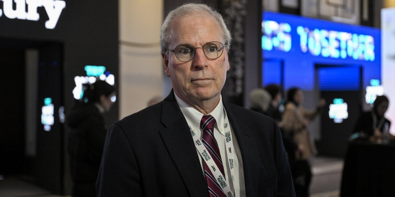 ABD'nin Eski Şam Büyükelçisi Ford'a Göre Ülkesi, Suriye'ye Yardım Etmek İstiyorsa Bölgeden Çekilmeli