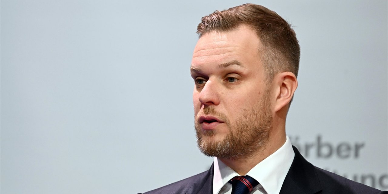 Litvanya'nın Eski Dışişleri Bakanı'na Göre, Rusya'nın "Gölge Filosu" AB Enerji Güvenliğini Tehdit Ediyor