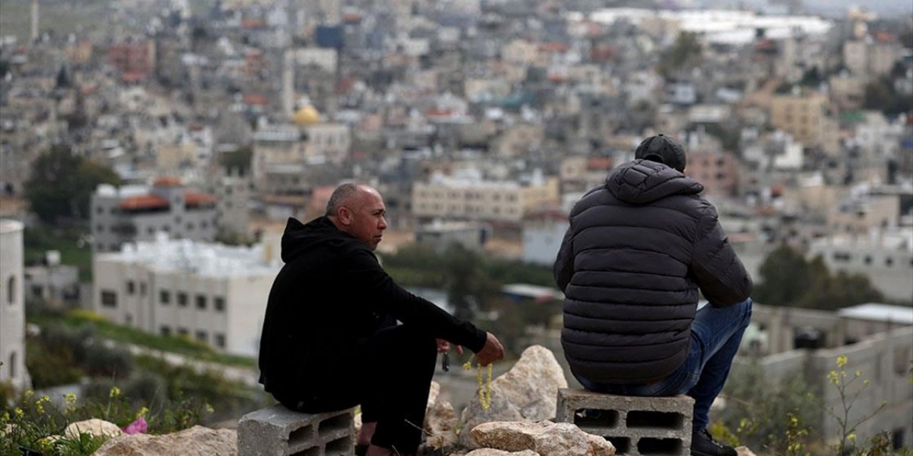 Batı Şeria'da Zorla Yerlerinden Edilen Filistinliler Ramazanı Evlerinden Uzakta Geçiriyor