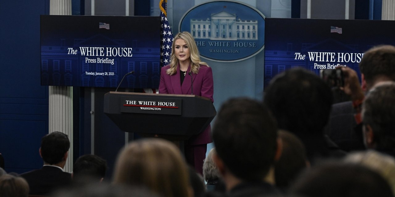 Beyaz Saray, Trump'ın Kanada ve Meksika'ya Yönelik Tarifelerde Otomobillere Bir Aylık Muafiyet Tanıyacağını Açıkladı