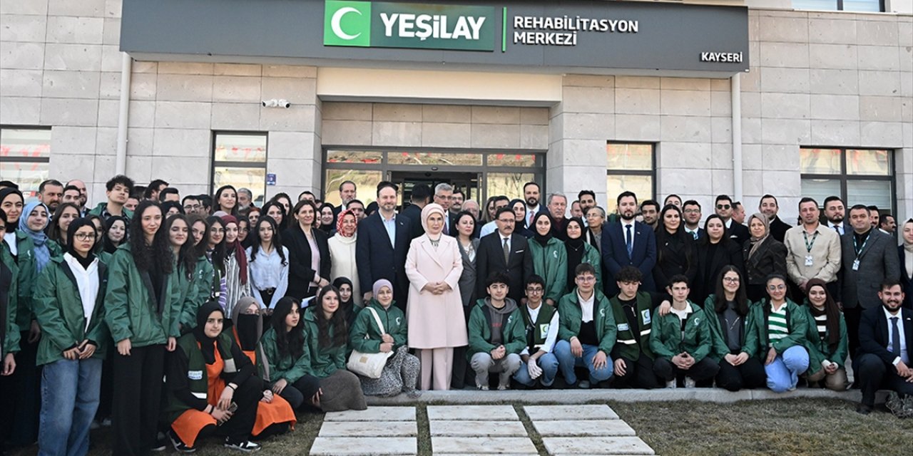 Emine Erdoğan, Kayseri Yeşilay Rehabilitasyon Merkezi'nin Açılışına İlişkin Video Paylaştı