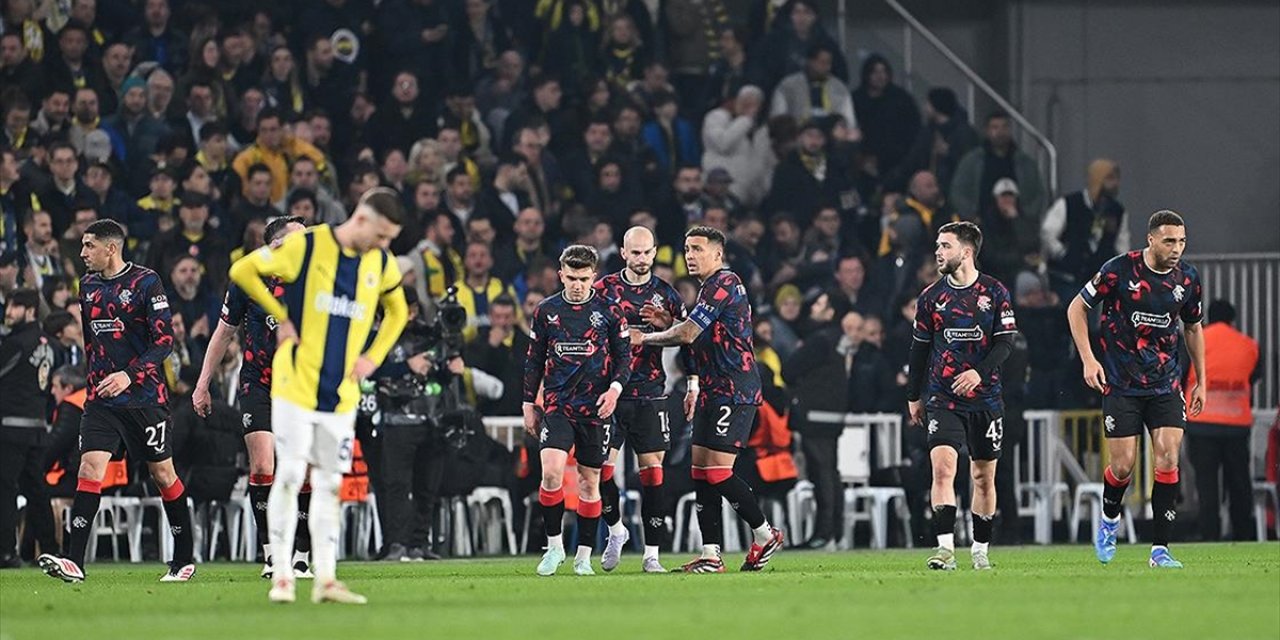 Fenerbahçe, UEFA Avrupa Ligi'nde Turu Zora Soktu