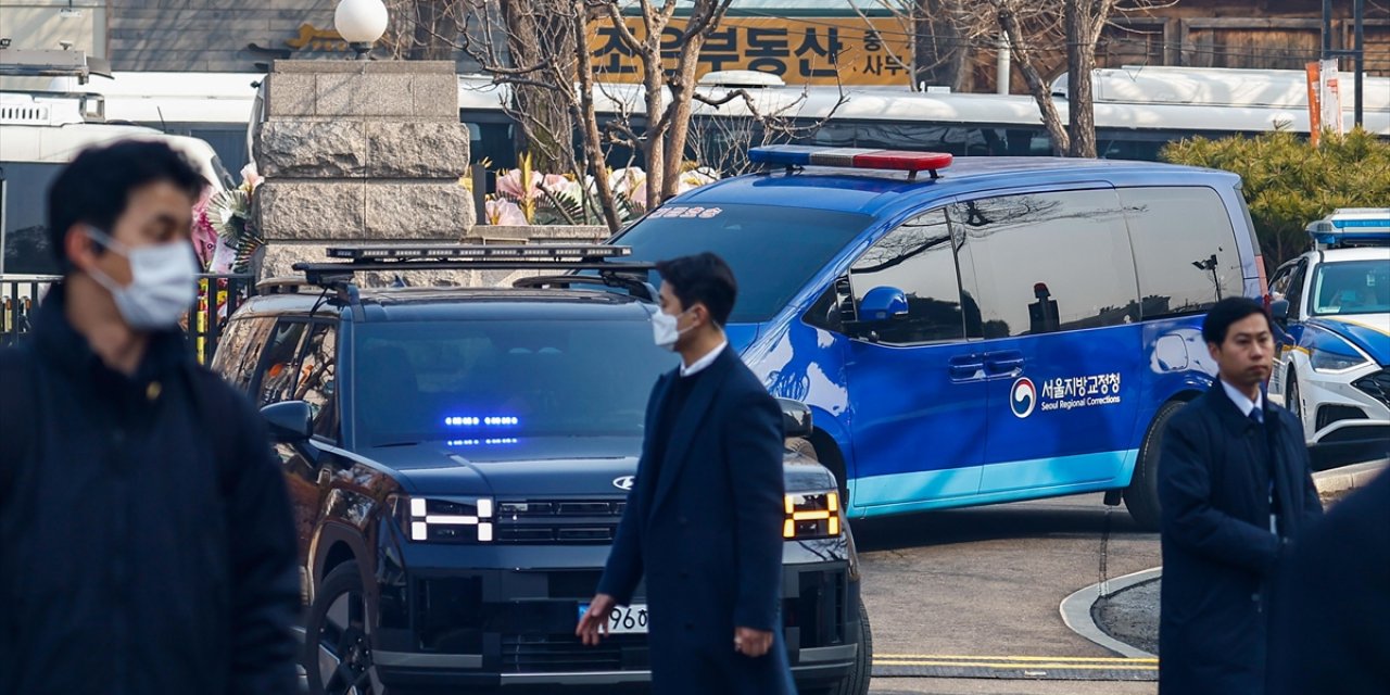 Güney Kore'de Devlet Başkanlığı Görevinden Uzaklaştırılan Yoon Tahliye Edildi