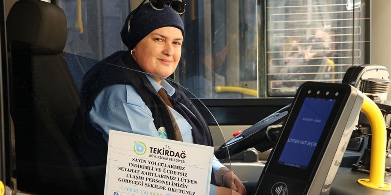 Tekirdağlı Kadın Otobüs Şoförü Yolcularını Güvenle Duraklarına Ulaştırıyor