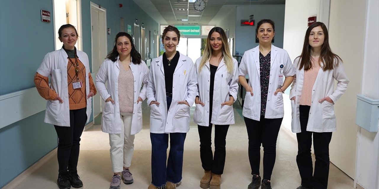 Hakkari'nin Kadın Doktorları, Hastalara Şifa Olmak İçin Mesai Yapıyor