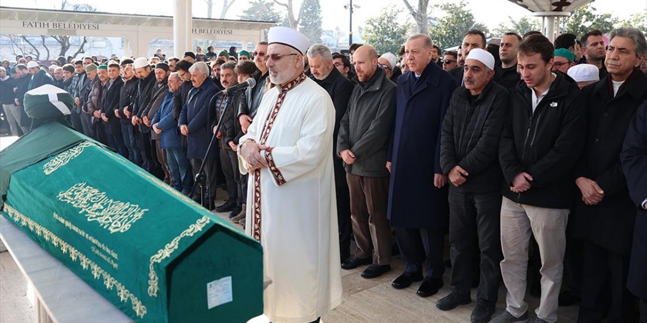 Cumhurbaşkanı Erdoğan, Emekli İmam Hatip Kasım Yağcıoğlu'nun Cenaze Törenine Katıldı