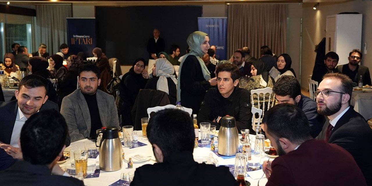 Finans Dünyası Temsilcileri Gençlerle İftarda Buluştu