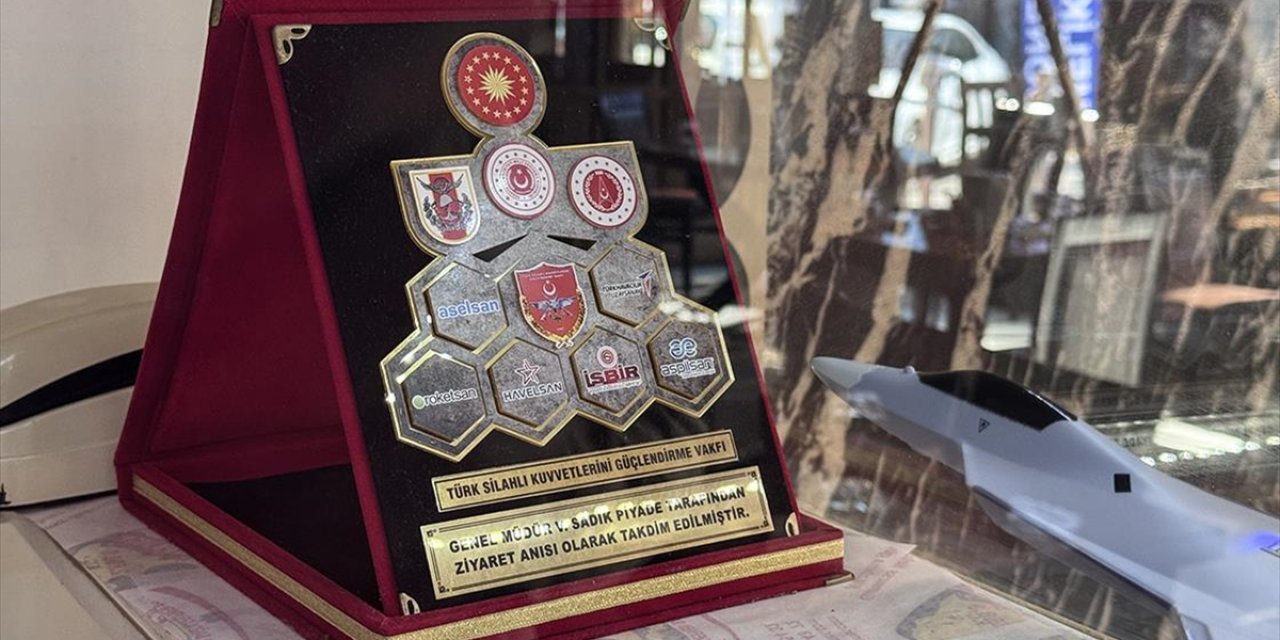 Her Yıl 18 Mart'ta Yaptığı Bağışlarla "Senede Bir Gün" Kampanyasına İlham Verdi