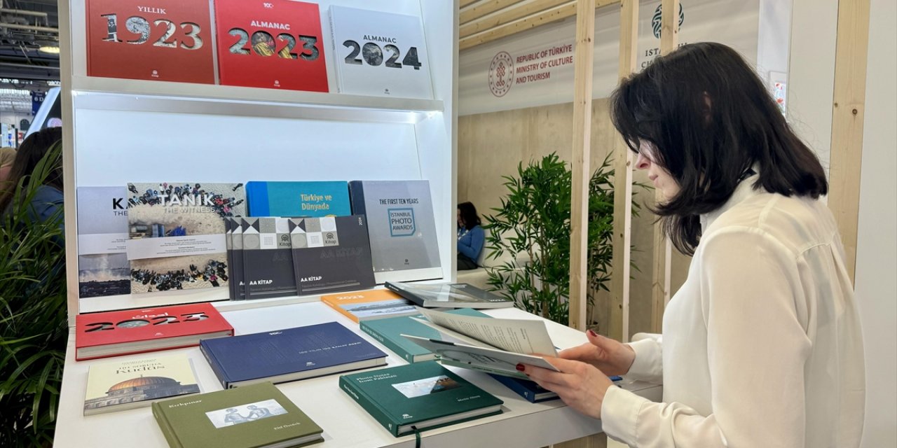 Dünyanın Prestijli Yayıncılık Etkinliklerinden "Londra Kitap Fuarı" 54'üncü Kez Kapılarını Açtı