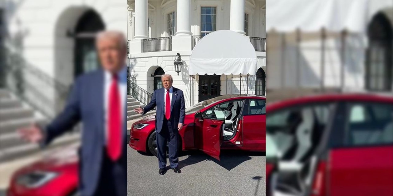 Trump, Elon Musk'a Desteğini Göstermek İçin Bir Tesla Satın Aldı