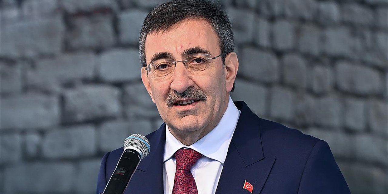 Cumhurbaşkanı Yardımcısı Yılmaz'dan "Emekli Bayram İkramiyesi Artışına" İlişkin Açıklama