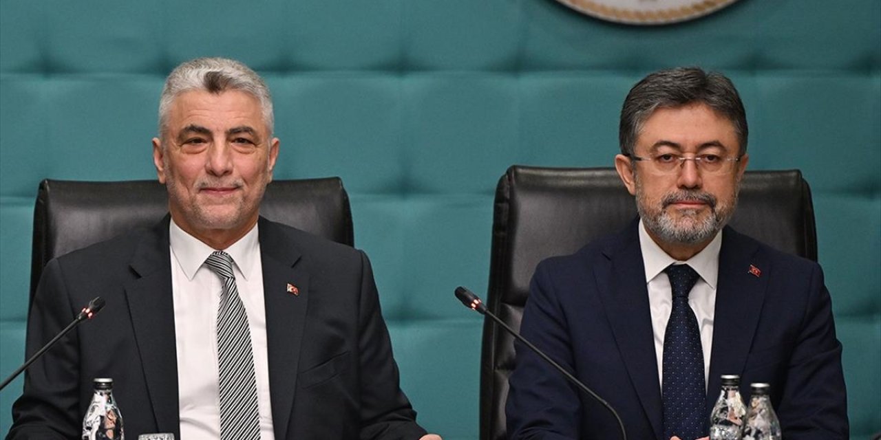 Bakanlar Bolat ve Yumaklı, Kiev'de Ukrayna Devlet Başkanı Zelenskiy İle Görüşecek