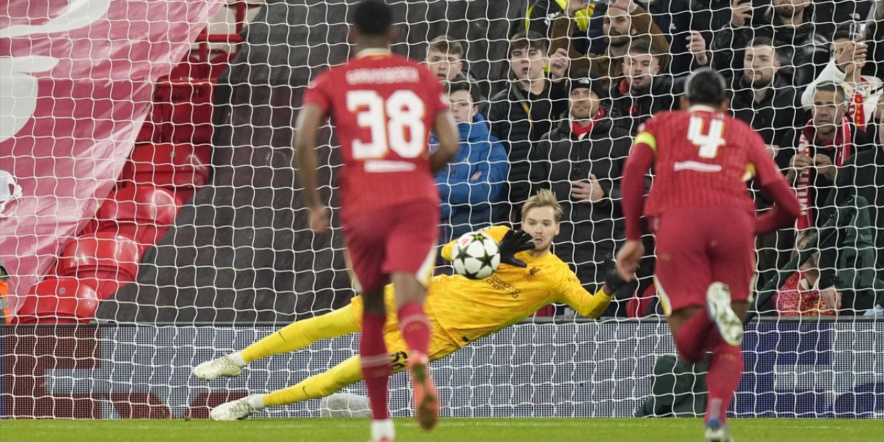 UEFA, Penaltılardaki Çift Vuruş Kuralının Gözden Geçirileceğini Açıkladı