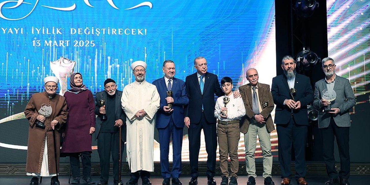 TDV Uluslararası İyilik Ödülleri Sahiplerini Buldu