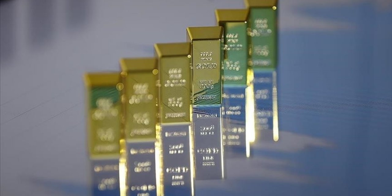 Altının Ons Fiyatı Rekor Yenileyerek 3 Bin Dolara Doğru İlerliyor