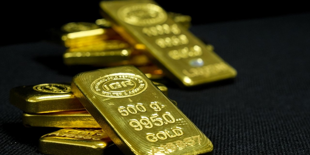 Altının Ons Fiyatı İlk Kez 3 Bin Doları Geçerek Rekor Yeniledi