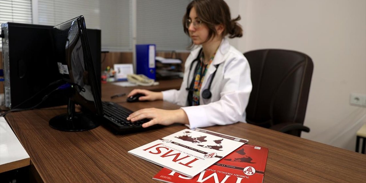 Tü Tıp Fakültesi Öğrencileri, Makale ve Çevirilerini İndeksli Dergiyle Bilim Dünyasına Sunuyor