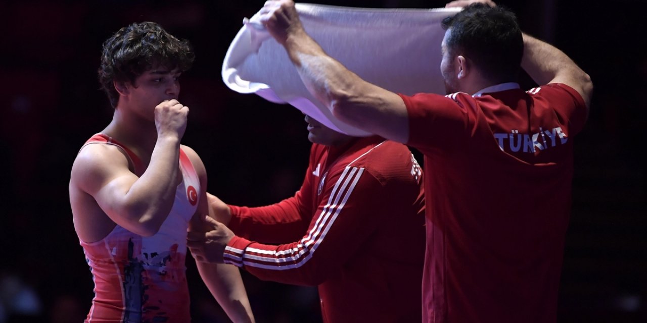 Milli Güreşçiler, 23 Yaş Altı Avrupa Şampiyonası'nda 16 Madalya Kazandı