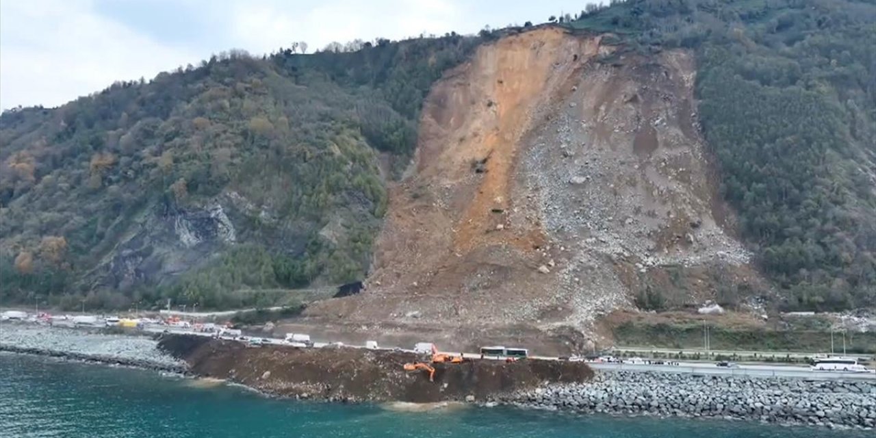 Ani Hava Değişimlerinin Karadeniz'de Doğa Kaynaklı Afetleri Tetikleyebileceği Uyarısı
