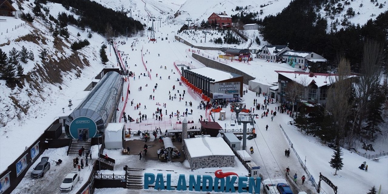 Kayak Merkezlerinde En Fazla Kar Kalınlığı 135 Santimetreyle Palandöken'de Ölçüldü