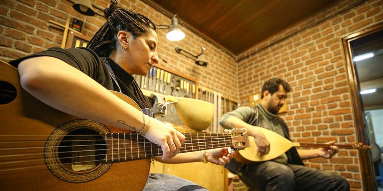 Baba Mirası Çalgı Yapımına Aşklarıyla Sahip Çıktılar