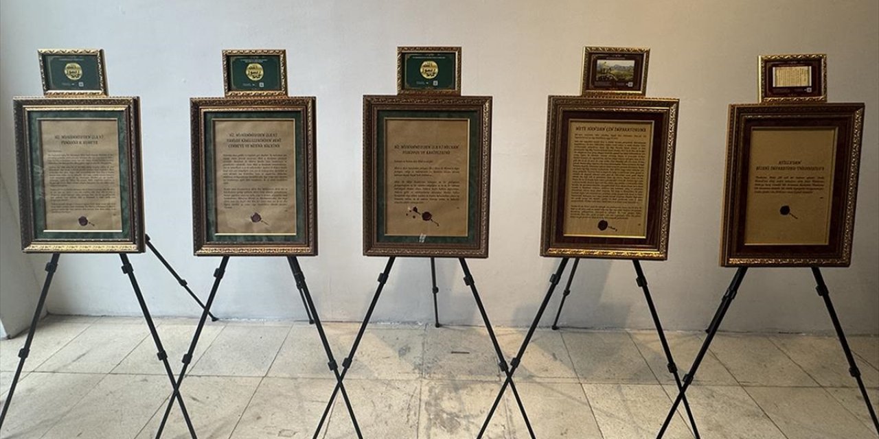 "Türk İslam Tarihine Yön Veren Mektuplar" Sergisi İstanbul'da Sanatseverlerle Buluştu