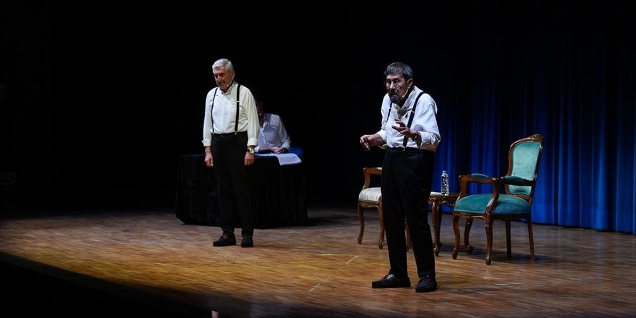 Duayen Sanatçılar, 60'ıncı Sanat Yıllarında İlk Kez Aynı Sahneyi Paylaşıyor