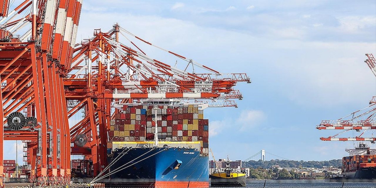 Küresel Ekonomi ve Ticaretteki Büyüme, Tarifeler Nedeniyle Yavaşlama Sinyali Veriyor