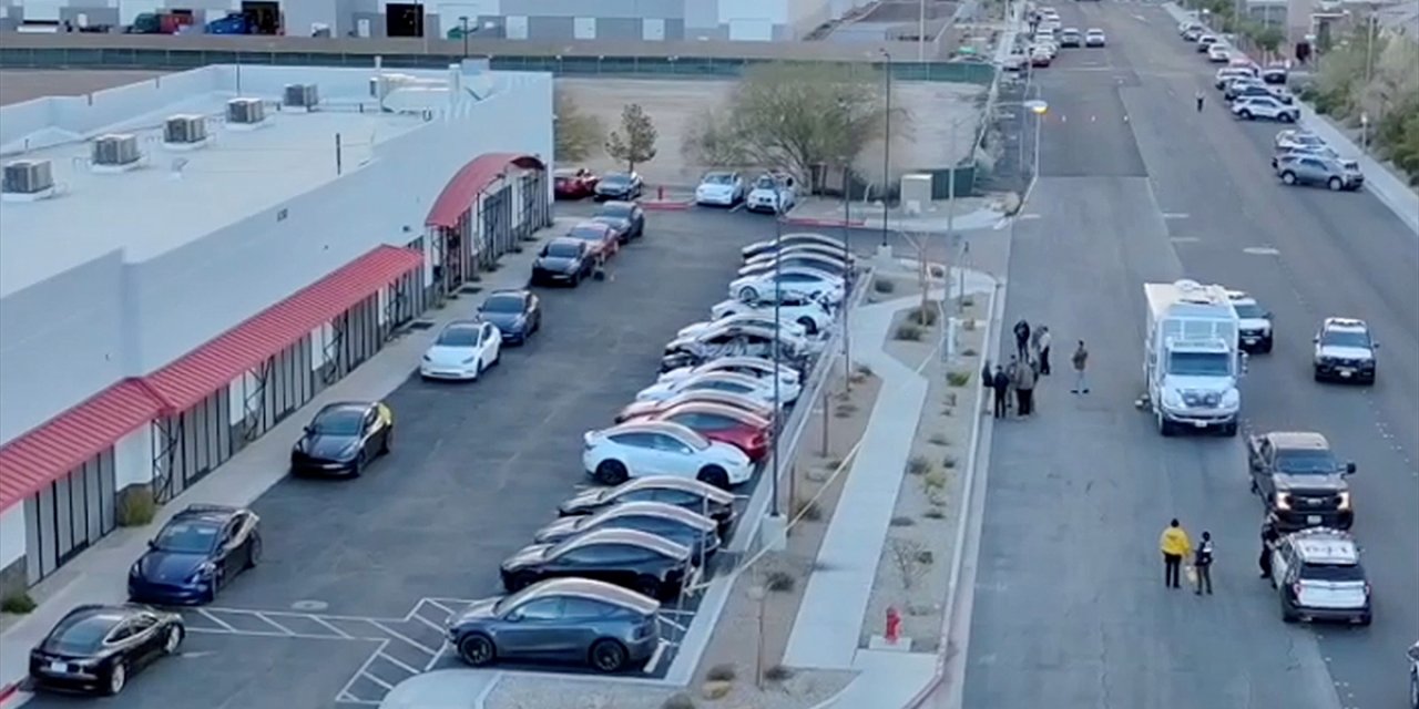 ABD Adalet Bakanı Bondi'den "Tesla Saldırıları"na Karışanlara Soruşturma Uyarısı