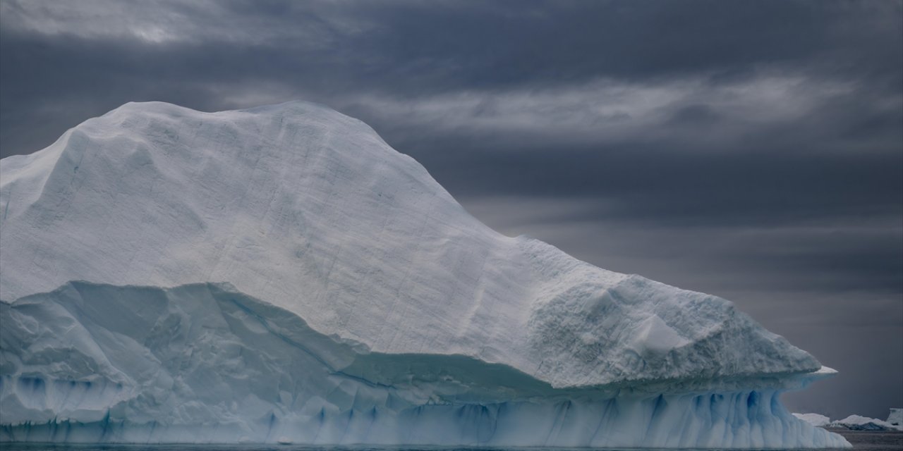 Antarktika'dan Çıkarılan 1,2 Milyon Yıldan Eski Buz Çekirdekleri Avrupa'da İncelenecek
