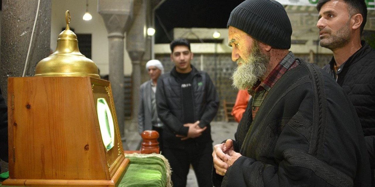 Şanlıurfa'da Sakal-ı Şerif Ziyarete Açıldı