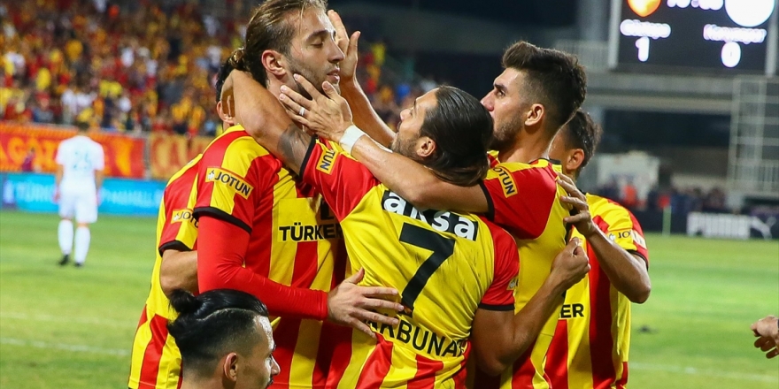 Göztepe İlk Galibiyetini Aldı