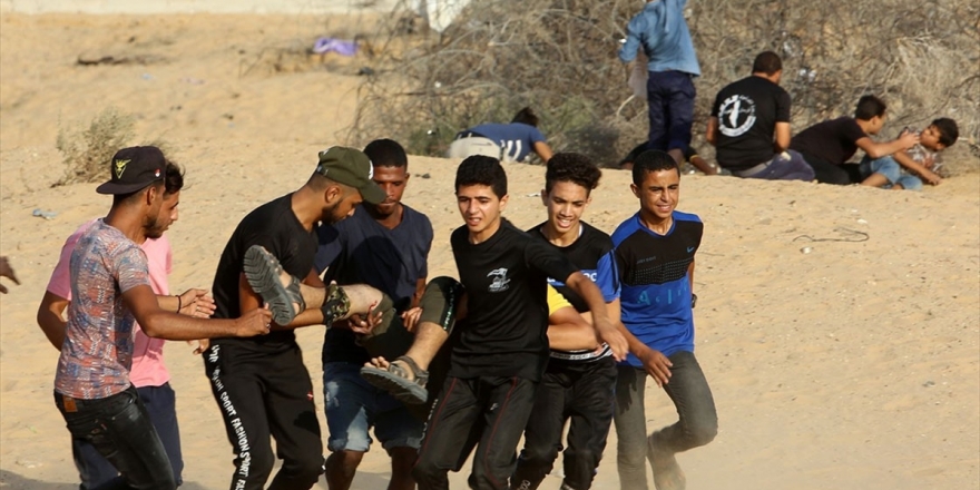 İsrail Askerleri Gazze Sınırında 74 Filistinliyi Yaraladı