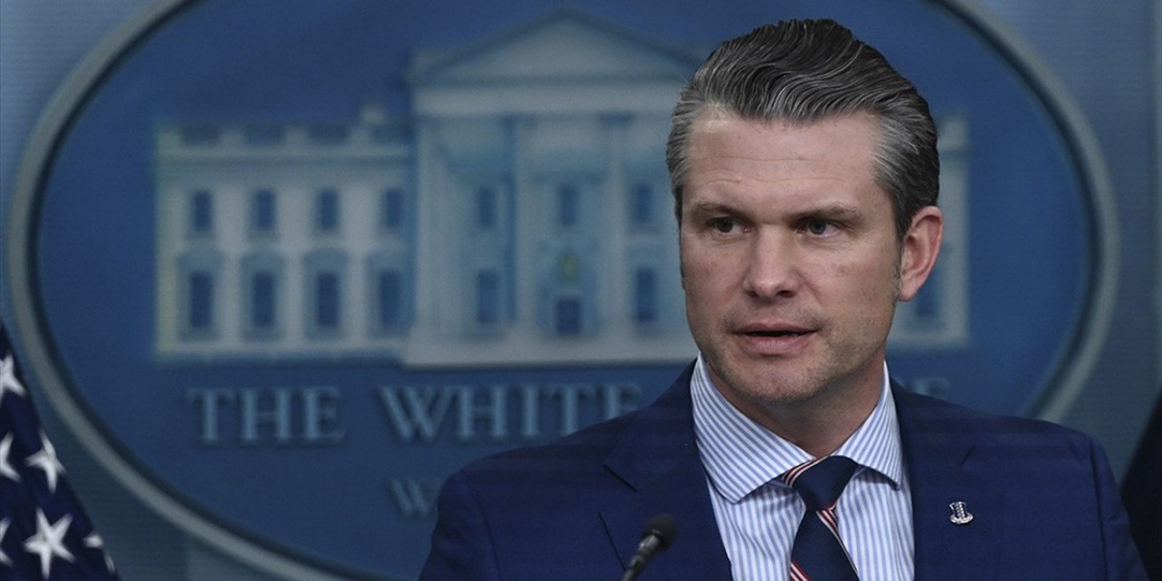 ABD Savunma Bakanı Hegseth'in Yemen Saldırısı Grubundaki Mesajlarının "Gizli Bilgiler" İçerdiği İddiası