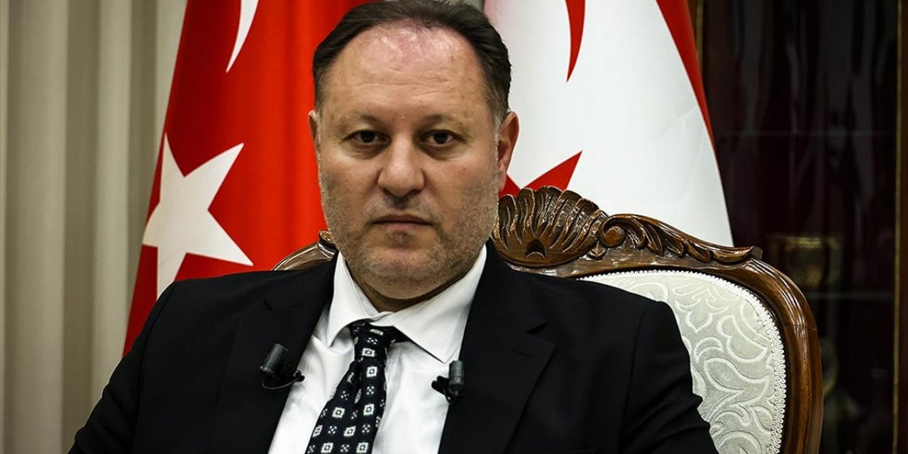 KKTC Cumhuriyet Meclisi Başkanı Öztürkler'den, Yunan Askerlerinin "Kıbrıs Yunandır" Sloganına Tepki