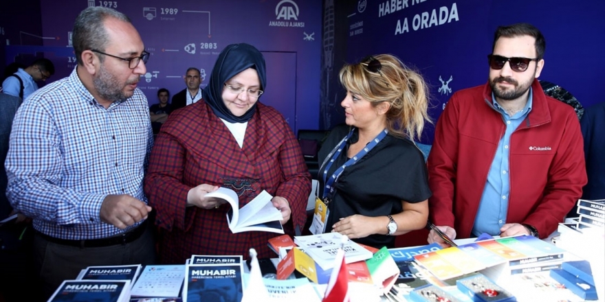 Bakan Selçuk'tan Teknofest'te Aa Standına Ziyaret