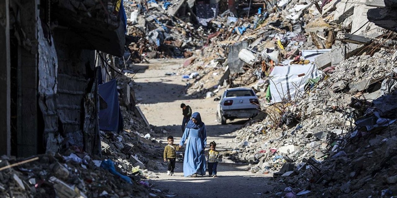 Hamas, İsrail'in Gazze'ye Saldırılarını Artırmasını Kınadı ve Uluslararası Müdahale Çağrısını Yineledi