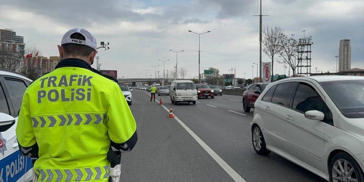 Bayram Trafiği Tedbirleri Kapsamında 69 Bin 11 Personel Görev Başında